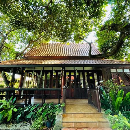 Baan Lhang Wangh บ้านหลังวัง Phitszanulok Kültér fotó